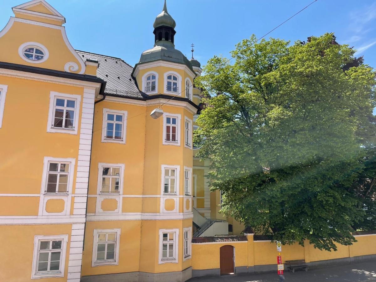 Helle Zwei-Zimmer-Stadt-Wohnung Am Bismarkplatz Mit Tiefgarage Landshut Luaran gambar