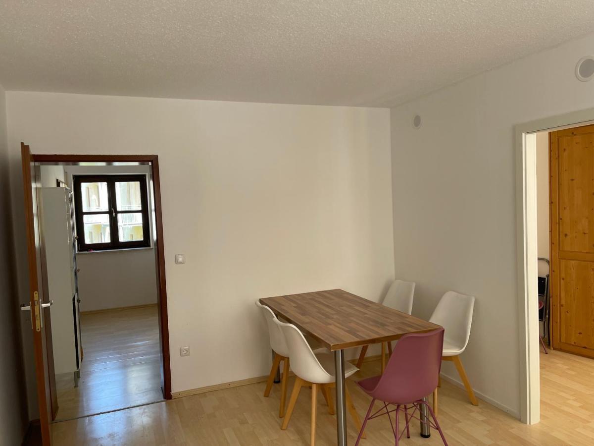 Helle Zwei-Zimmer-Stadt-Wohnung Am Bismarkplatz Mit Tiefgarage Landshut Luaran gambar